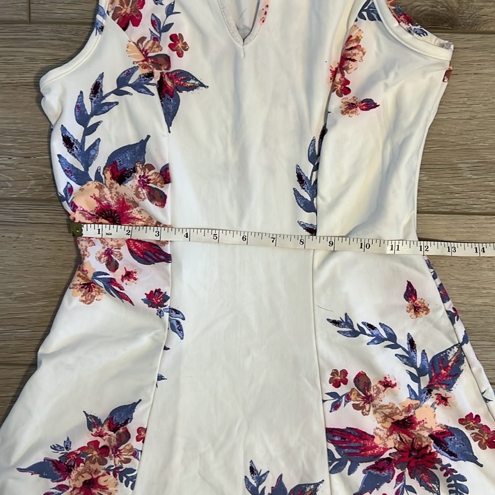 Dress 👗 - Picture 5 of 8